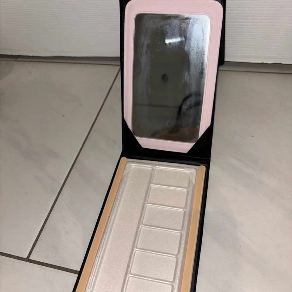 Mary Kay Make Up Case Tri-Fold Standing Travel Mirror with palette slot